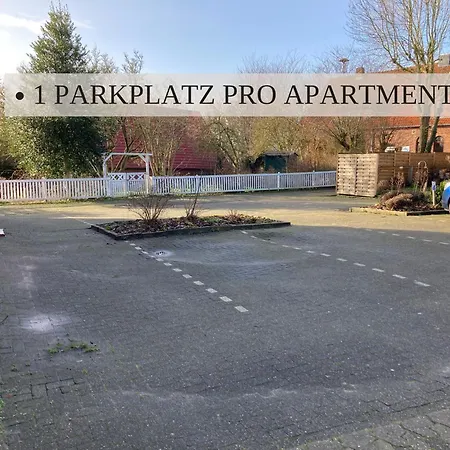 Apartment Haus Krabbe Ohne Kueche, Fuer 1-2 Personen, Doppelbett, Zentral Gelegen Zwischen Cuxhaven Und Bremerhaven, Hunde Kostenfrei Willkommen, Kostenfreier Parkplatz