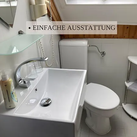 Haus Krabbe Zimmer Ohne Kueche, Zentral Gelegen Zwischen Cuxhaven Und Bremerhaven, Unterstellmoeglichkeit Fuer Fahrraeder Und E-Bikes, Hauseigener Parkplatz, Hunde Kostenfrei Willkommen * فريمين