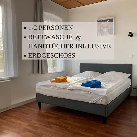 Haus Krabbe Ohne Kueche, Fuer 1-2 Personen, Doppelbett, Zentral Gelegen Zwischen Cuxhaven Und Bremerhaven, Hunde Kostenfrei Willkommen, Kostenfreier Parkplatz Apartment Wremen