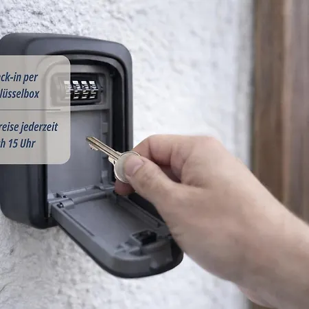 Haus Krabbe Fuer Kurzaufenthalt Und Geschaeftsreise, Zwischen Bremerhaven Und Cuxhaven *